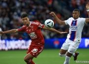 开云体育新闻-巴黎FC主场战胜里昂，狂揽3分