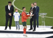 开云体育在线-包含葡萄牙足球队在关键比赛中夺得胜利，引领小组榜首的词条