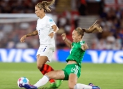 开云体育官网-新西兰女足队员受伤，影响比赛进程的简单介绍