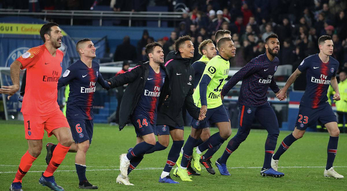 包含巴黎圣日耳曼队势不可挡，敌手难以阻挡的词条