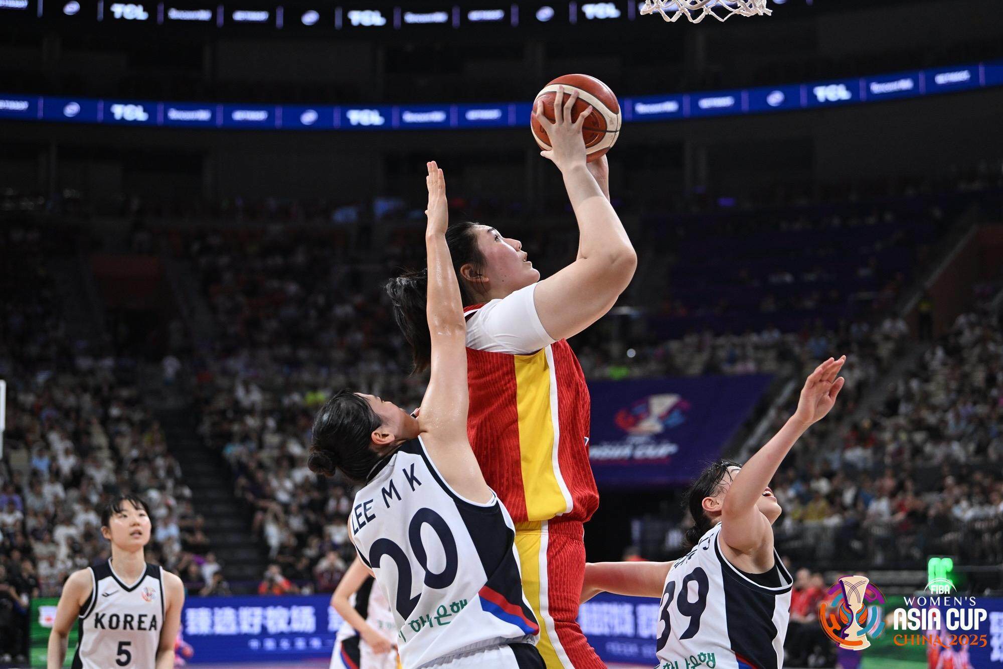 关于小将表现亮眼,成为球队取胜功臣的信息 关于小将表现亮眼,成为球队取胜功臣的信息