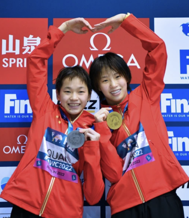 美国跳水队表现抢眼，勇夺混合团体项目金牌的简单介绍