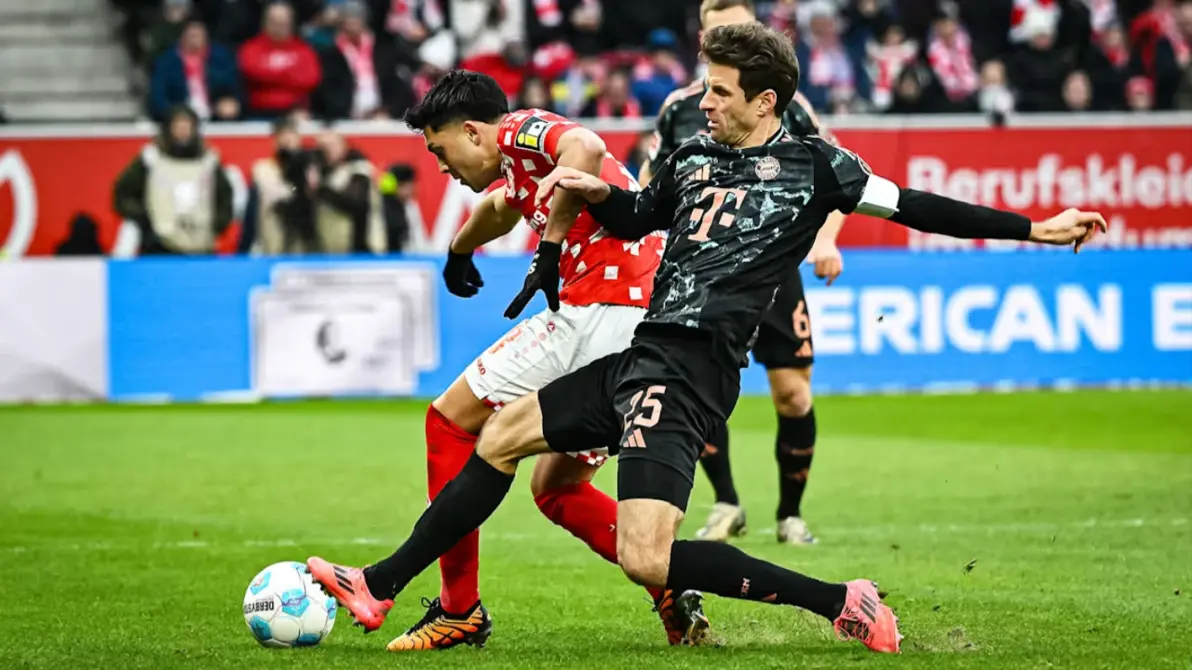 关于美因茨对阵拜仁慕尼黑的比赛精彩纷呈的信息