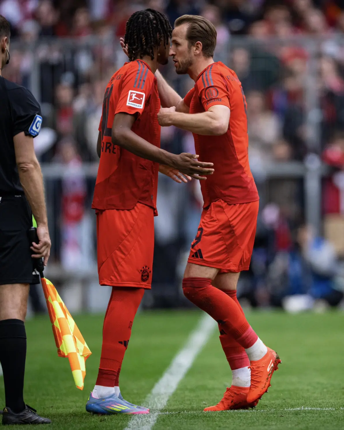 关于美因茨对阵拜仁慕尼黑的比赛精彩纷呈的信息